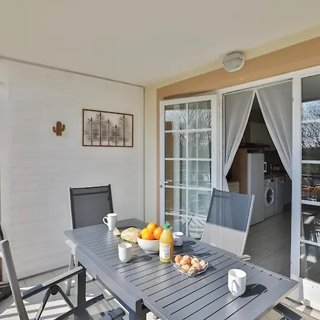 Vue - Piscine, Tennis & Golf - Renove *