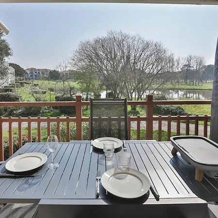 Apartment Vue - Piscine, Tennis & Golf - Renove